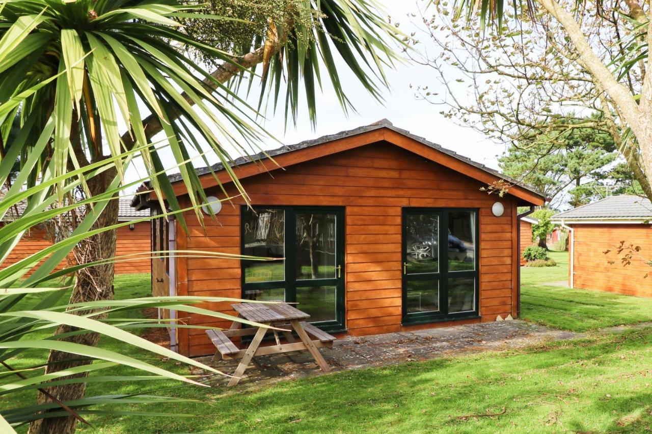 Atlantic Bays Holiday Park Saint Ervan ภายนอก รูปภาพ